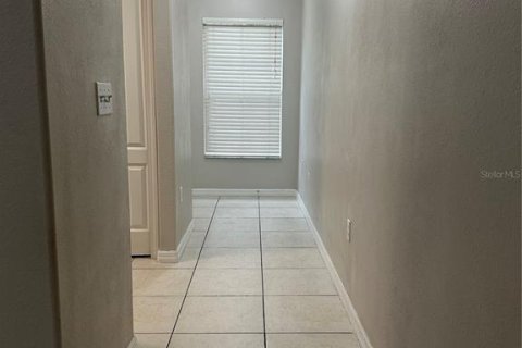 Townhouse in Lakeland, Florida 2 bedrooms, 138.98 sq.m. № 1916328 - photo 4