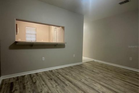 Townhouse in Lakeland, Florida 2 bedrooms, 138.98 sq.m. № 1916328 - photo 7