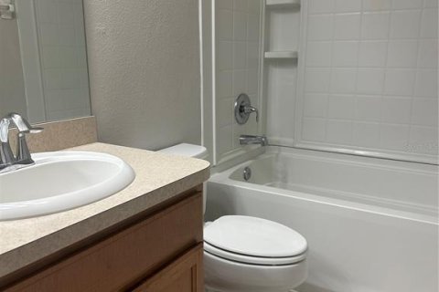 Townhouse in Lakeland, Florida 2 bedrooms, 138.98 sq.m. № 1916328 - photo 20