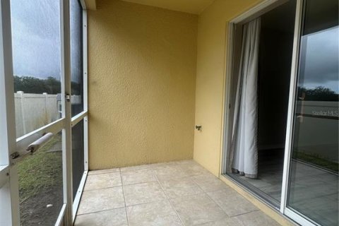 Townhouse in Lakeland, Florida 2 bedrooms, 138.98 sq.m. № 1916328 - photo 23