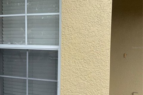 Townhouse in Lakeland, Florida 2 bedrooms, 138.98 sq.m. № 1916328 - photo 3