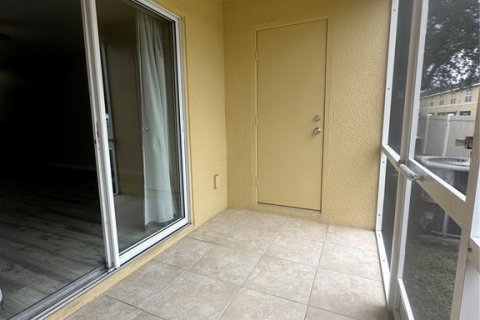 Townhouse in Lakeland, Florida 2 bedrooms, 138.98 sq.m. № 1916328 - photo 24