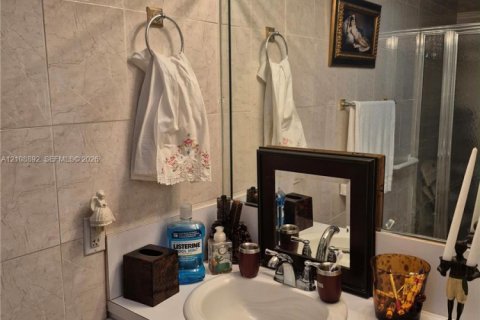 Купить кондоминиум в Майами, Флорида 3 спальни, 130.06м2, № 2422883 - фото 29