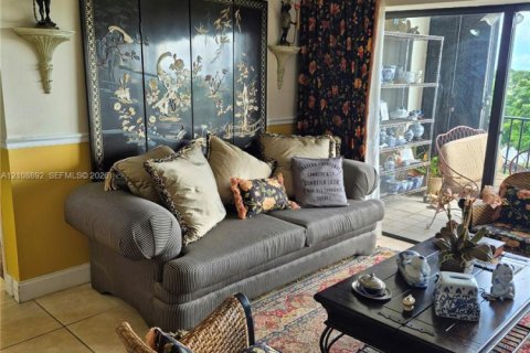 Купить кондоминиум в Майами, Флорида 3 спальни, 130.06м2, № 2422883 - фото 25