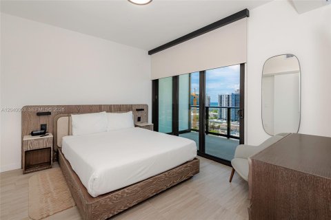 Condominio en alquiler en Miami Beach, Florida, 2 dormitorios, 64.85 m2 № 2086180 - foto 5