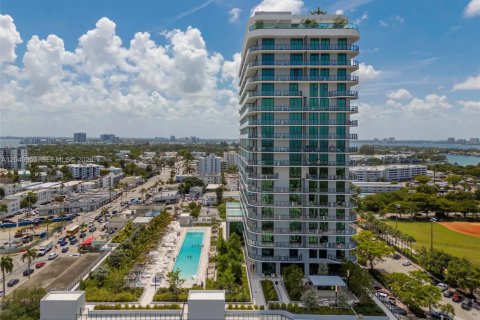 Condominio en alquiler en Miami Beach, Florida, 2 dormitorios, 64.85 m2 № 2086180 - foto 6