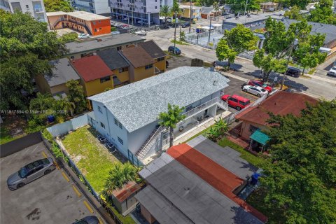 Commercial property in Miami, Florida 346.34 sq.m. № 1774312 - photo 5
