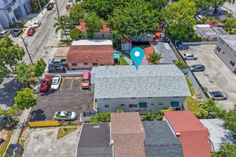 Commercial property in Miami, Florida 346.34 sq.m. № 1774312 - photo 4