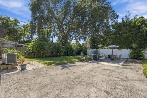 Villa ou maison à vendre à Saint Petersburg, Floride: 2 chambres, 76.18 m2 № 2431126 - photo 25