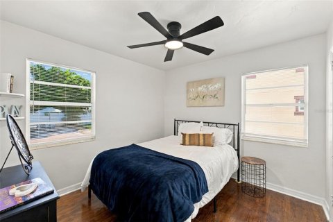 Villa ou maison à vendre à Saint Petersburg, Floride: 2 chambres, 76.18 m2 № 2431126 - photo 21