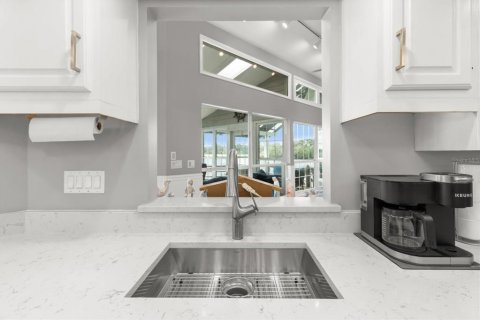 Casa en venta en Homosassa, Florida, 3 dormitorios, 206.15 m2 № 1562382 - foto 18