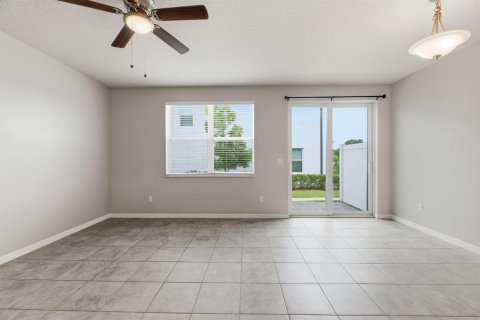 Adosado en venta en Palm Springs, Florida, 3 dormitorios, 141.68 m2 № 2181733 - foto 8