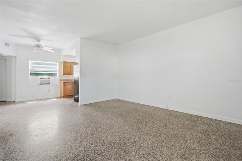 Appartement à louer à Casselberry, Floride: 3 chambres, 93.74 m2 № 2406837 - photo 4