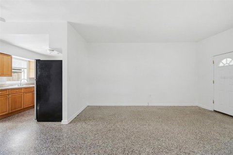 Appartement à louer à Casselberry, Floride: 3 chambres, 93.74 m2 № 2406837 - photo 5