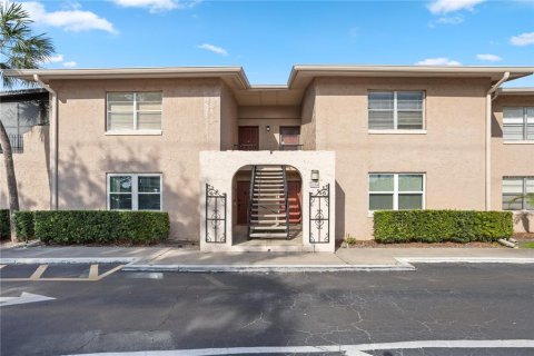 Condo à Casselberry, Floride, 1 chambre  № 2148944