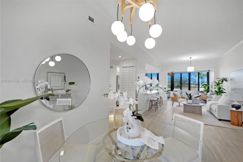 Купить кондоминиум в Бока-Ратон, Флорида 2 спальни, 122.91м2, № 2024329 - фото 14