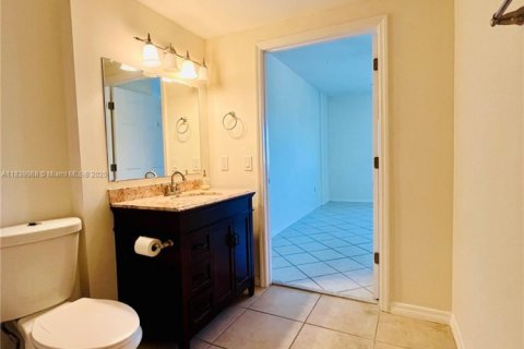 Copropriété à vendre à Miami, Floride: 2 chambres, 85.19 m2 № 1825736 - photo 22