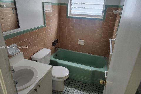 Appartement à louer à Miami Beach, Floride: 1 chambre, 83.61 m2 № 1989821 - photo 3