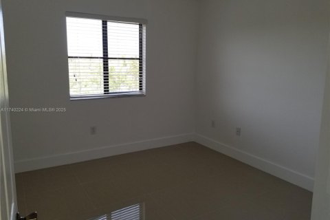 Condo in Cutler Bay, Florida, 3 bedrooms  № 1978822 - photo 6