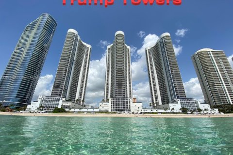 Condominio en alquiler en Sunny Isles Beach, Florida, 2 dormitorios, 133.31 m2 № 1926822 - foto 1