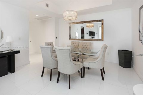 Condominio en alquiler en Sunny Isles Beach, Florida, 2 dormitorios, 133.31 m2 № 1926822 - foto 8
