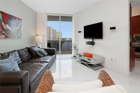 Condominio en alquiler en Sunny Isles Beach, Florida, 2 dormitorios, 133.31 m2 № 1926822 - foto 10