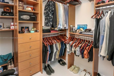 Condominio en alquiler en Sunny Isles Beach, Florida, 2 dormitorios, 133.31 m2 № 1926822 - foto 27