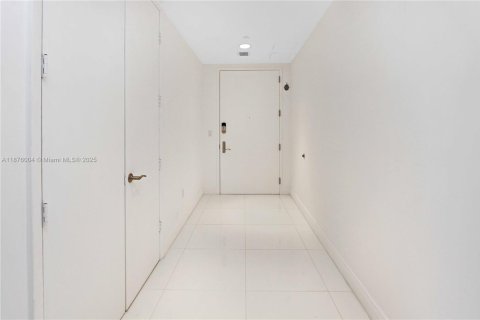 Condominio en alquiler en Sunny Isles Beach, Florida, 2 dormitorios, 133.31 m2 № 1926822 - foto 3