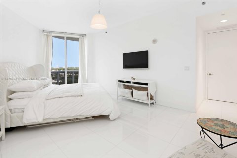 Condominio en alquiler en Sunny Isles Beach, Florida, 2 dormitorios, 133.31 m2 № 1926822 - foto 20