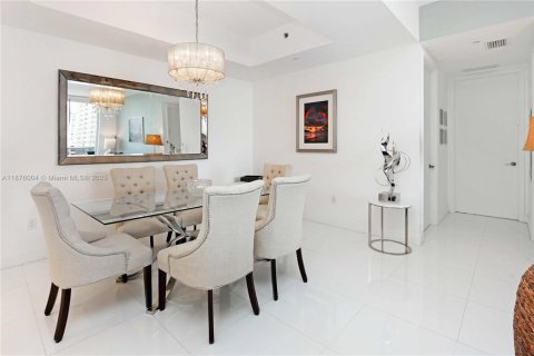 Condominio en alquiler en Sunny Isles Beach, Florida, 2 dormitorios, 133.31 m2 № 1926822 - foto 7