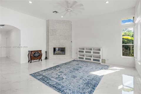 Casa en alquiler en Davie, Florida, 7 dormitorios, 438.31 m2 № 2069973 - foto 20