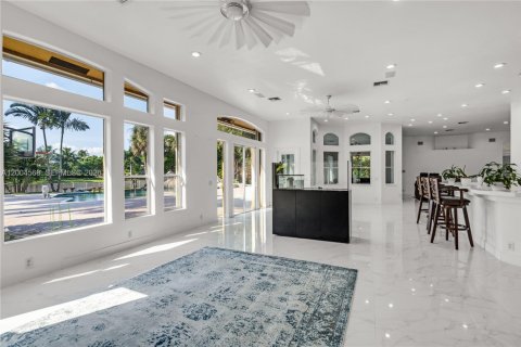Casa en alquiler en Davie, Florida, 7 dormitorios, 438.31 m2 № 2069973 - foto 19