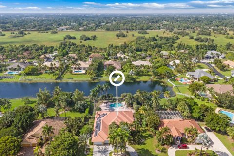 Casa en alquiler en Davie, Florida, 7 dormitorios, 438.31 m2 № 2069973 - foto 3