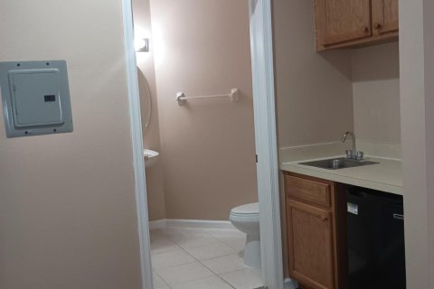 Commercial property in Port St. Lucie, Florida 4 rooms, 37.16 sq.m. № 2086917 - photo 9