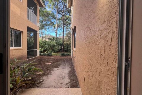 Commercial property in Port St. Lucie, Florida 4 rooms, 37.16 sq.m. № 2086917 - photo 25