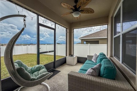 House in Davenport, Florida 3 bedrooms, 160.26 sq.m. № 1917846 - photo 23
