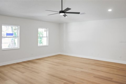 Casa en venta en Tampa, Florida, 3 dormitorios, 139.35 m2 № 2110177 - foto 5