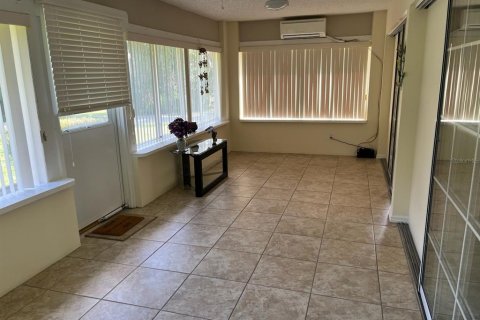 Купить виллу или дом в Уайлдвуд, Флорида 7 комнат, 154.59м2, № 1838350 - фото 13