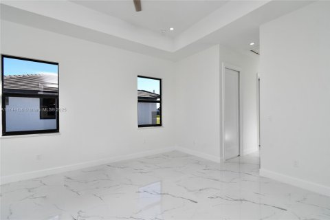 House in Fort Myers, Florida 4 bedrooms, 185.06 sq.m. № 1727691 - photo 24