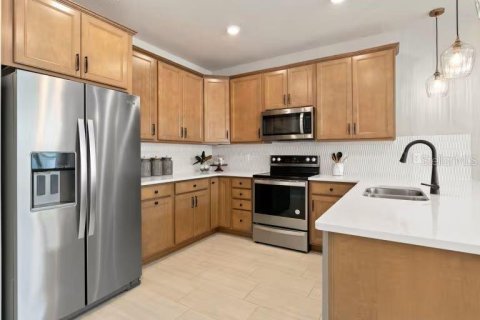 Touwnhouse à vendre à Wesley Chapel, Floride: 3 chambres, 154.4 m2 № 2391088 - photo 3
