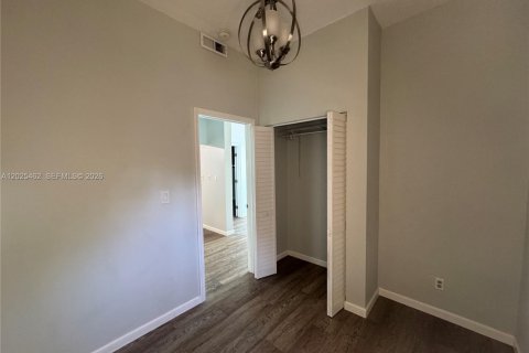 Villa ou maison à louer à Fort Lauderdale, Floride: 3 chambres, 167.22 m2 № 2087788 - photo 17