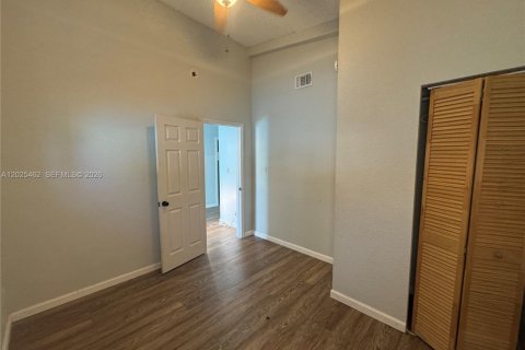 Villa ou maison à louer à Fort Lauderdale, Floride: 3 chambres, 167.22 m2 № 2087788 - photo 15