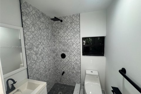 Villa ou maison à louer à Fort Lauderdale, Floride: 3 chambres, 167.22 m2 № 2087788 - photo 14