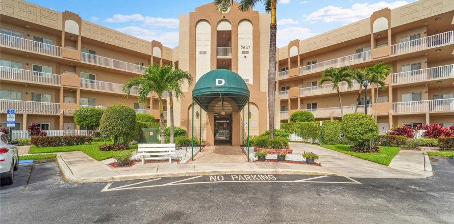 Condo in Tamarac, Florida, 2 bedrooms  № 1965494