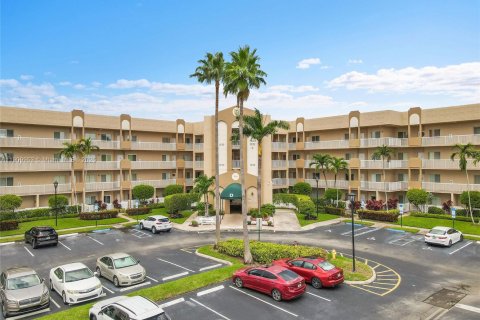 Condo in Tamarac, Florida, 2 bedrooms  № 1965494 - photo 29