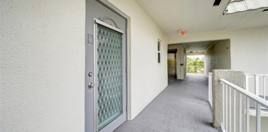 Condo in Sunrise, Florida, 1 bedroom  № 998670