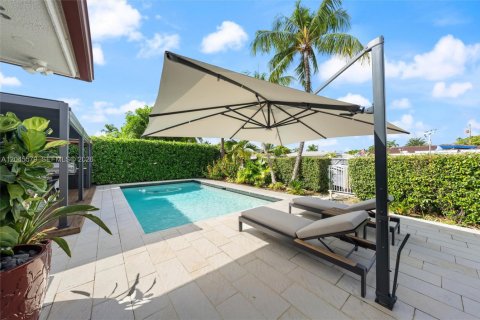 Casa en venta en North Miami, Florida, 4 dormitorios, 228.54 m2 № 2172602 - foto 22