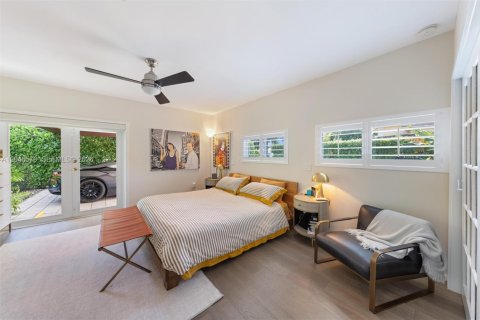 Casa en venta en North Miami, Florida, 4 dormitorios, 228.54 m2 № 2172602 - foto 11
