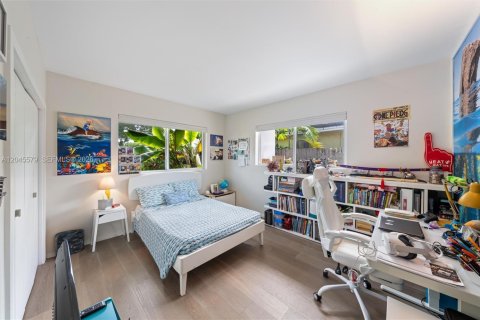 Casa en venta en North Miami, Florida, 4 dormitorios, 228.54 m2 № 2172602 - foto 19