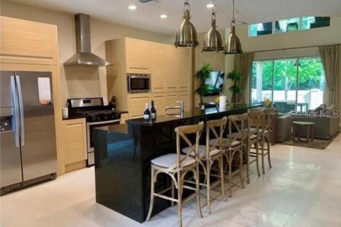 Adosado en venta en Kissimmee, Florida, 4 dormitorios, 222.59 m2 № 2092133 - foto 4